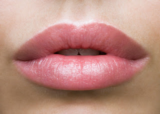 Фото к теме статьи: Пилинг губ: пусть ваши губы будут всегда неотразимы